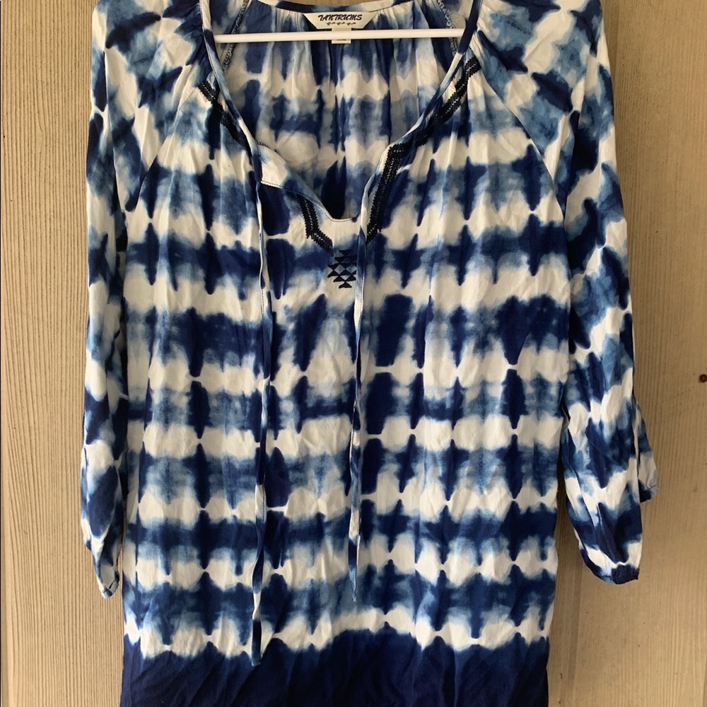 Tantrums Blue/White Tie Dye 3/4 Sleeve Top